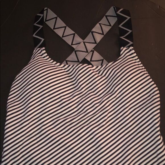 Tigerlily Ozlem One Piece Lined Suit nwt - Picture 3 of 8